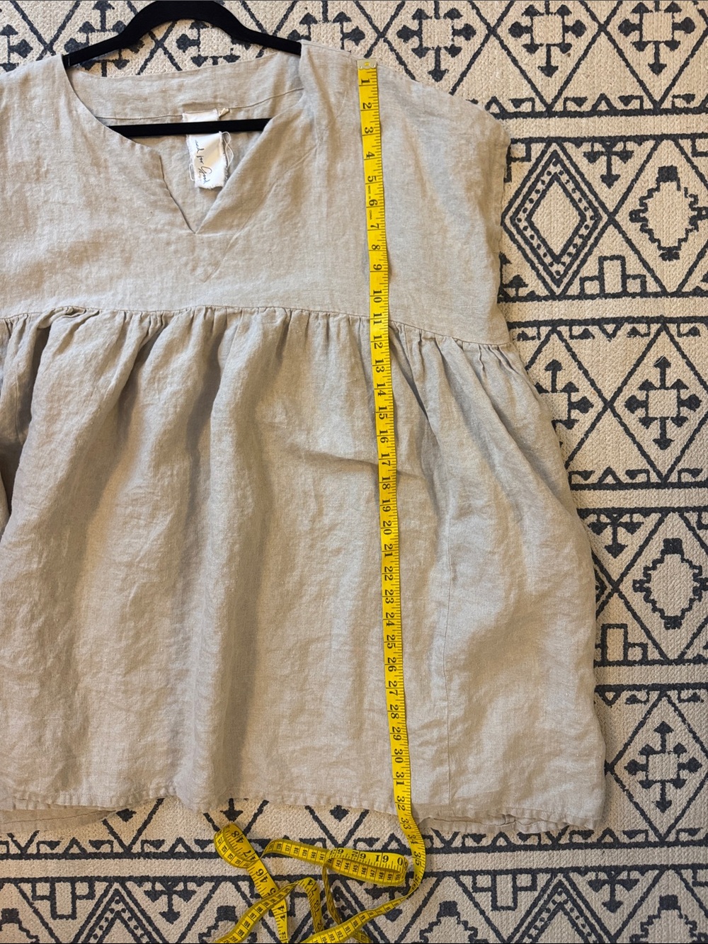 Relaxed Beige Organic Linen Babydoll Tunic with V-Notch NWOT - Picture 10 of 10